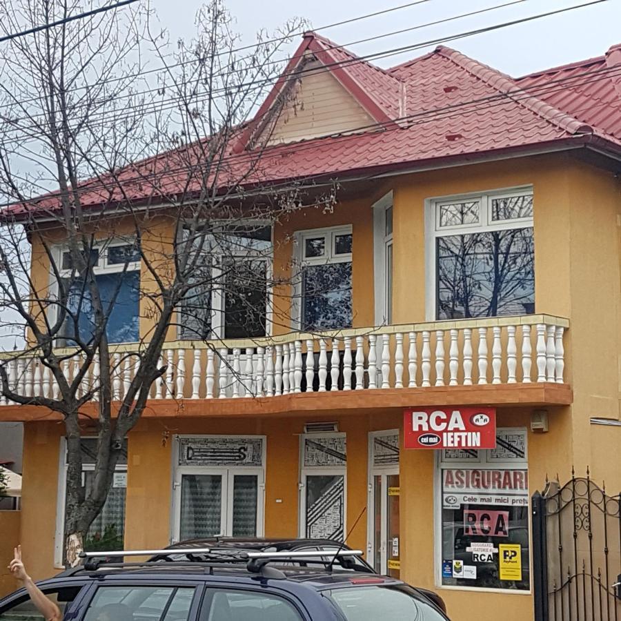 Hotel Relax Haus Hunedoara Exterior foto