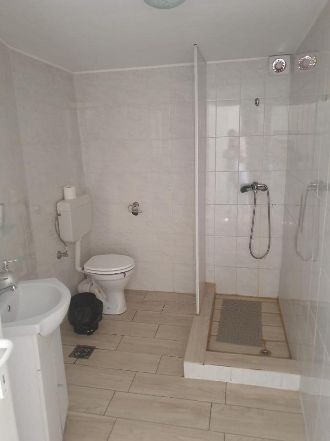Hotel Relax Haus Hunedoara Exterior foto